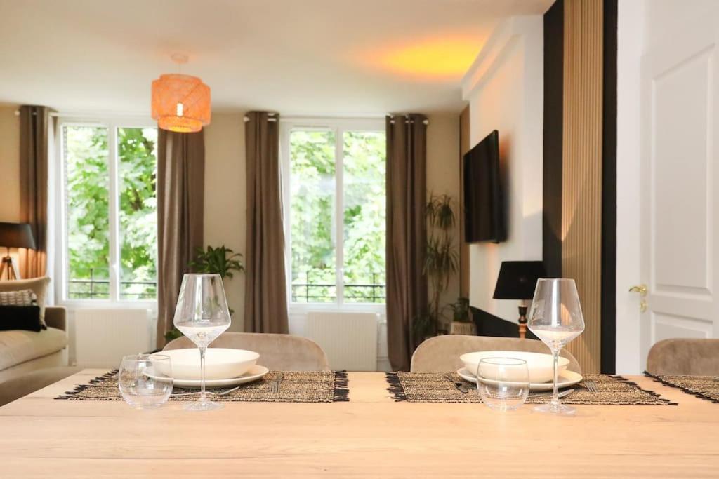 Appartement Le Perchoir By La Boite En Plus ซ็องลิส ภายนอก รูปภาพ